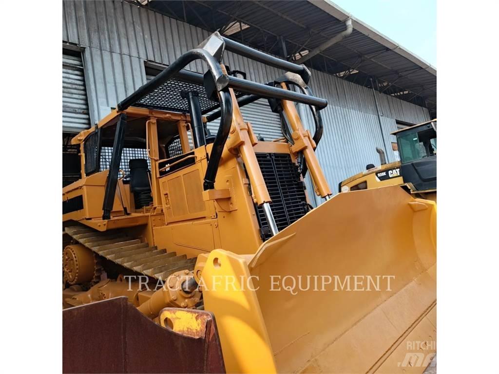 CAT D8N Bulldozer