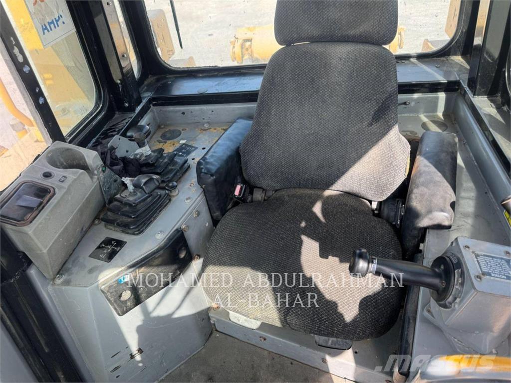 CAT D8RLRC Bulldozer