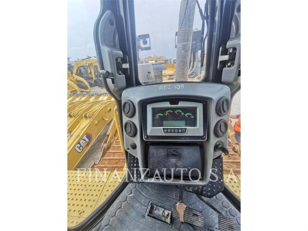 CAT D8T Bulldozer