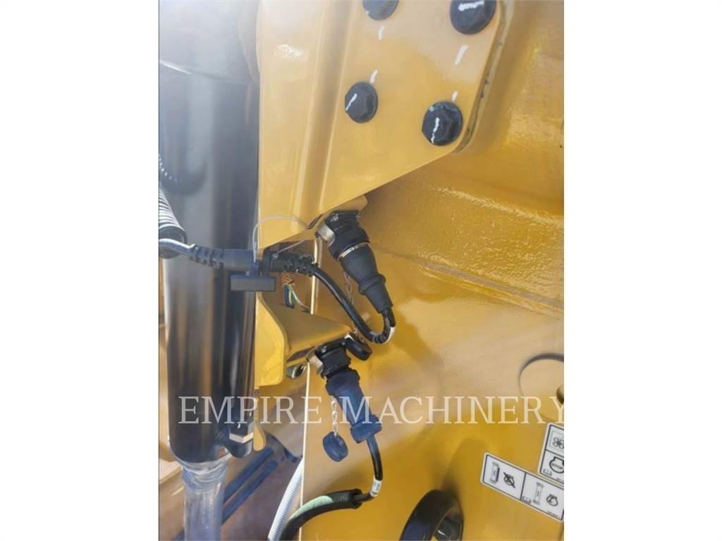 CAT D8T Bulldozer