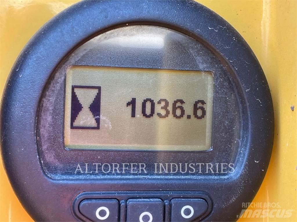 CAT D8T W Bulldozer