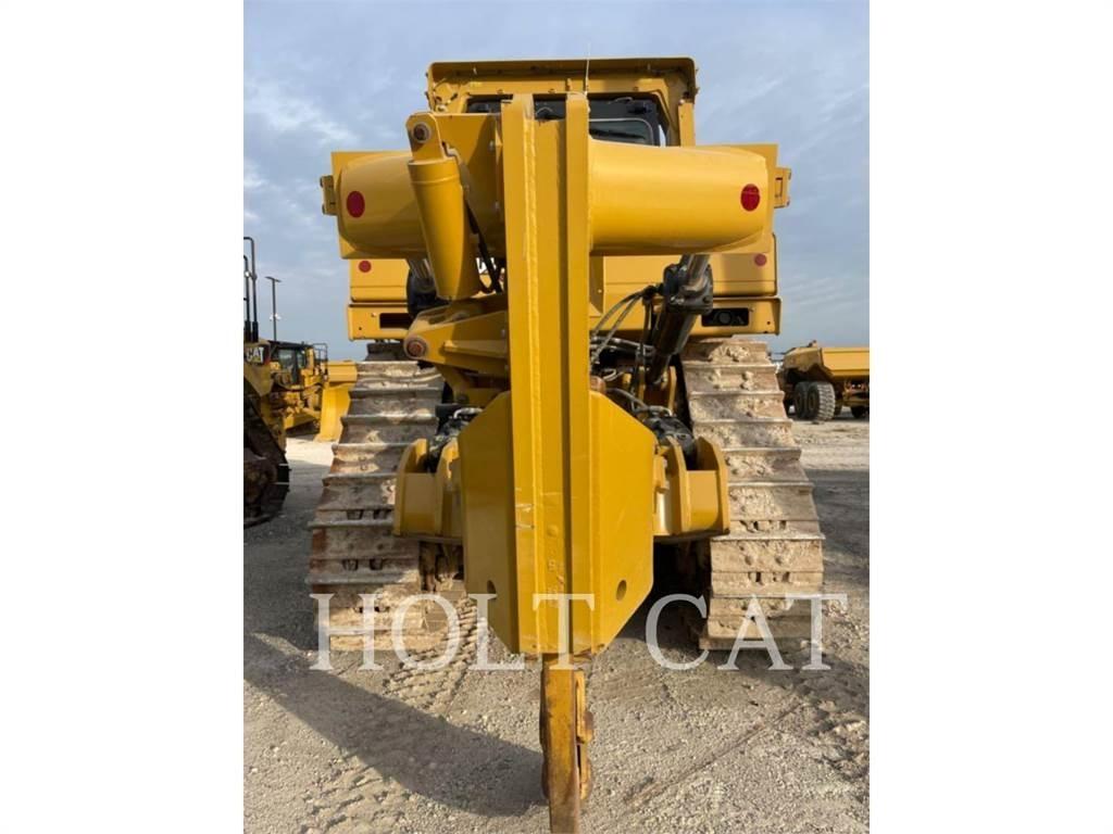 CAT D9 Bulldozer