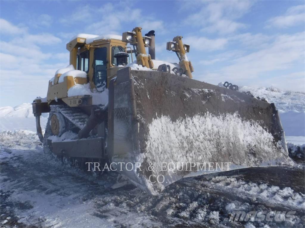 CAT D9N Bulldozer