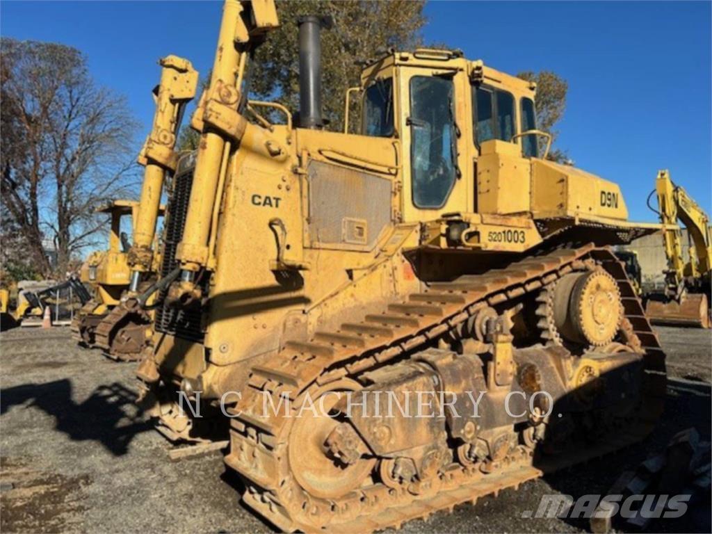 CAT D9N Bulldozer