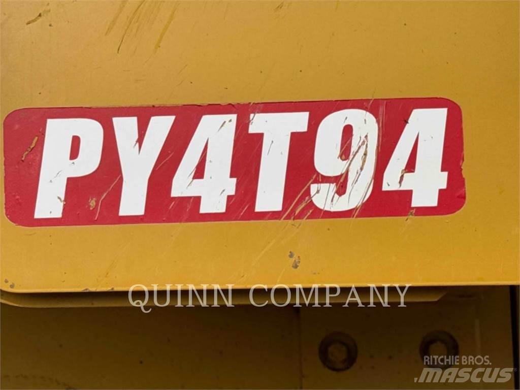 CAT D9T Bulldozer