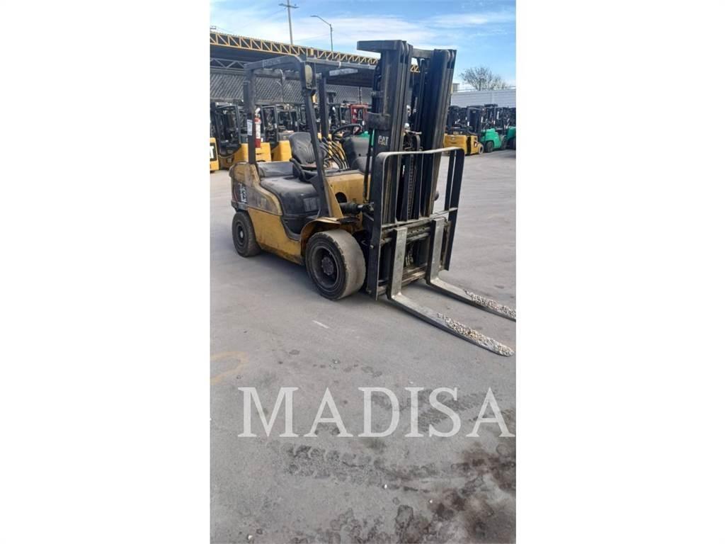 CAT DP30NM5-D Andere Gabelstapler