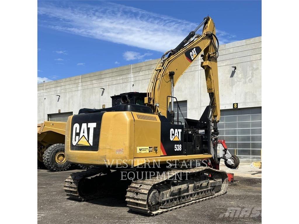 CAT FM538 Forsttraktoren