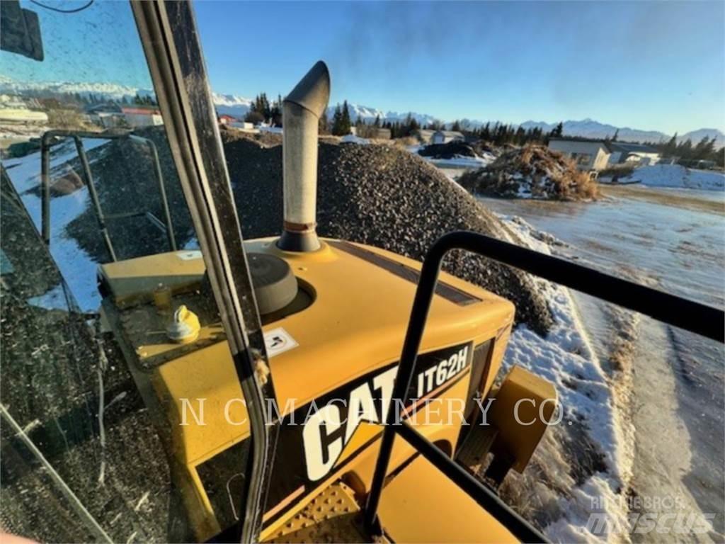 CAT IT62H Radlader