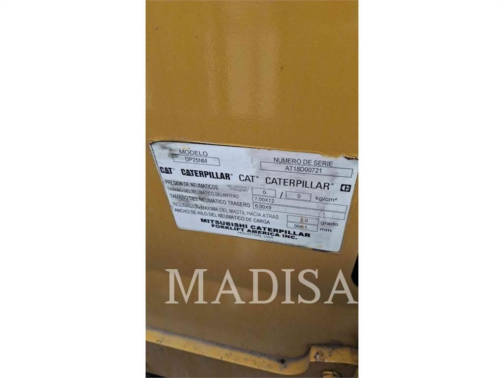 CAT LIFT TRUCKS DP25NM5 Dieselstapler