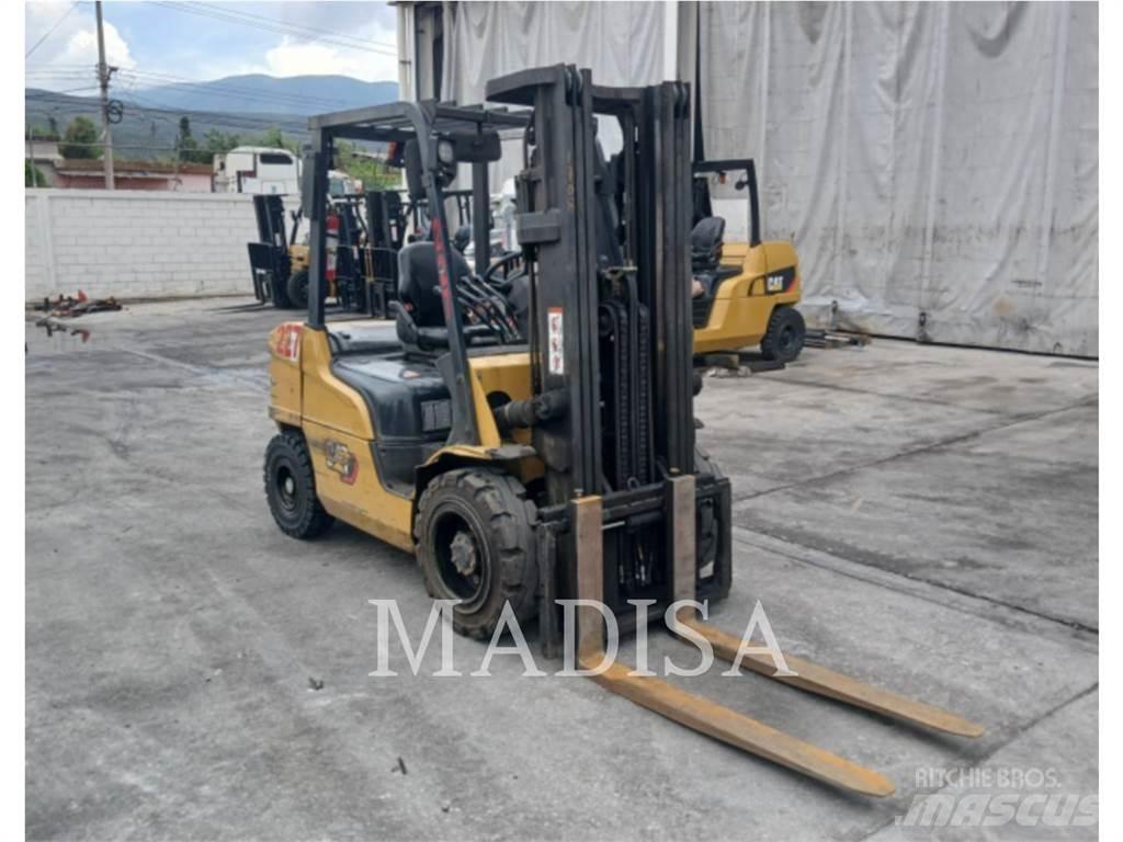 CAT LIFT TRUCKS DP30NM Dieselstapler