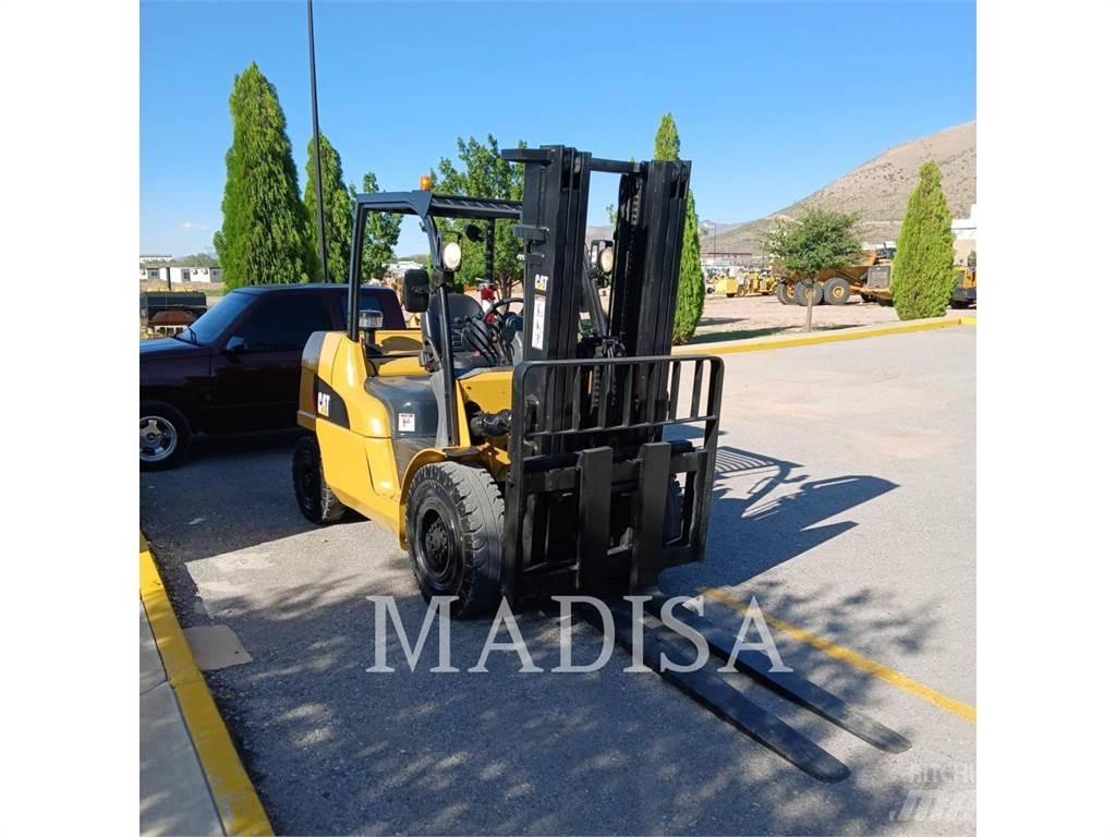 CAT LIFT TRUCKS DP50NM Dieselstapler