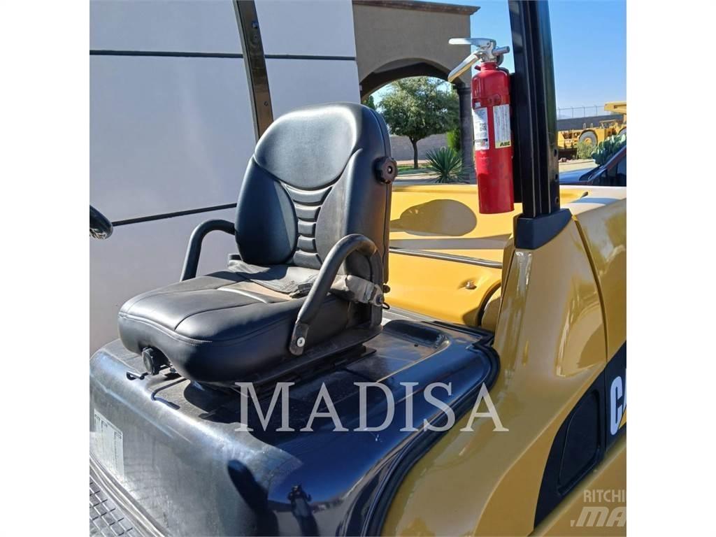 CAT LIFT TRUCKS DP50NM Dieselstapler