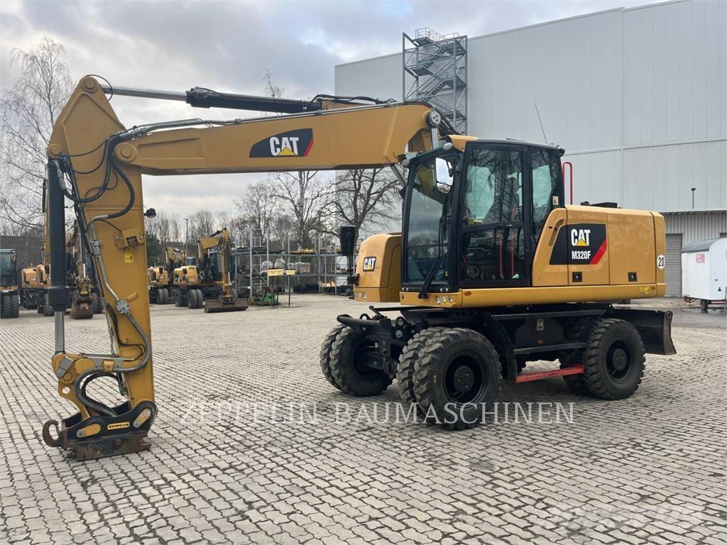 CAT M320F Mobilbagger