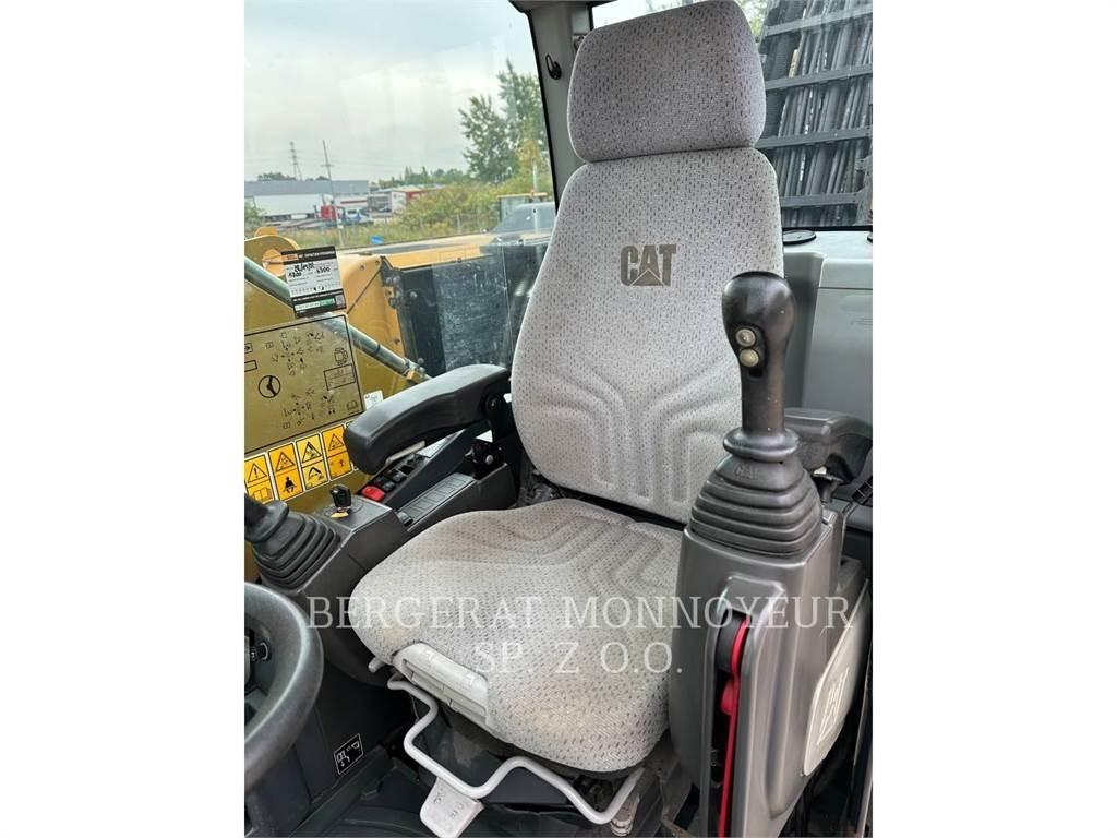 CAT MH3022 Mobilbagger