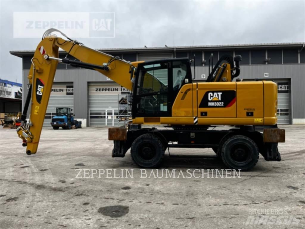 CAT MH3022-06C Abrissbagger