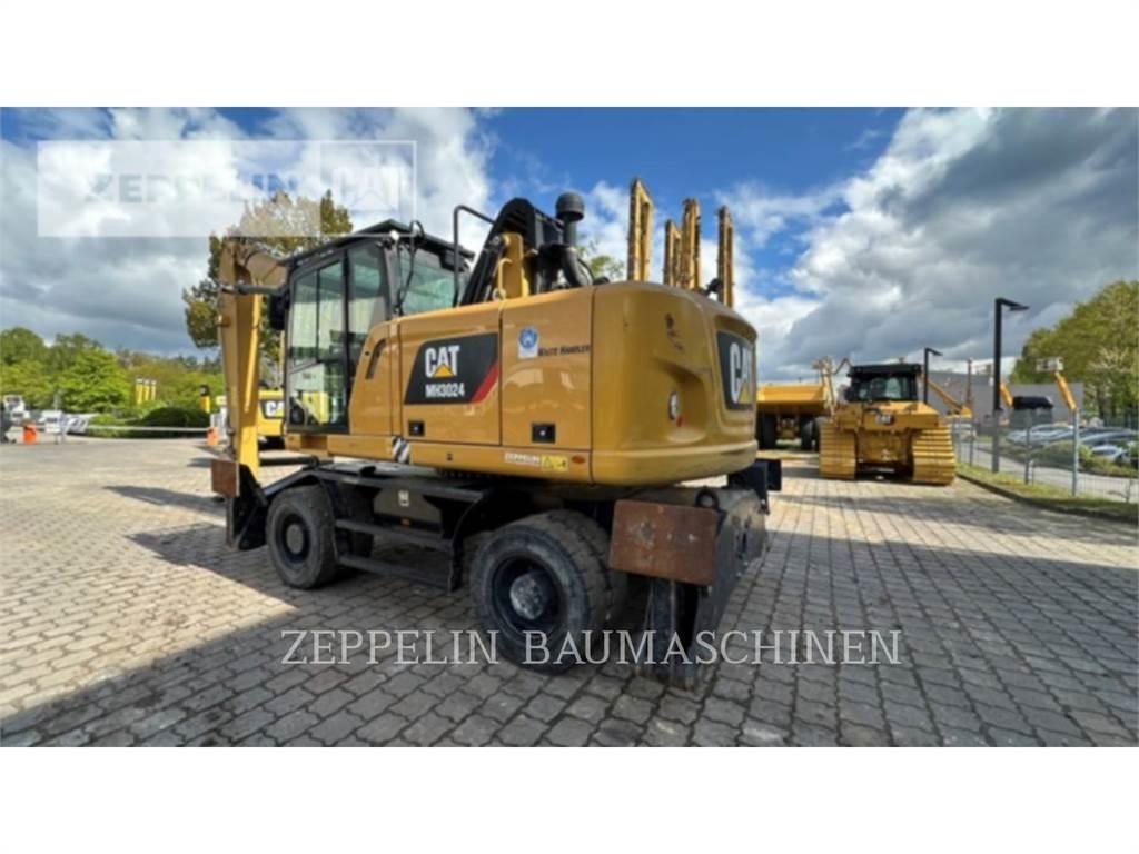 CAT MH3024-06C Abrissbagger