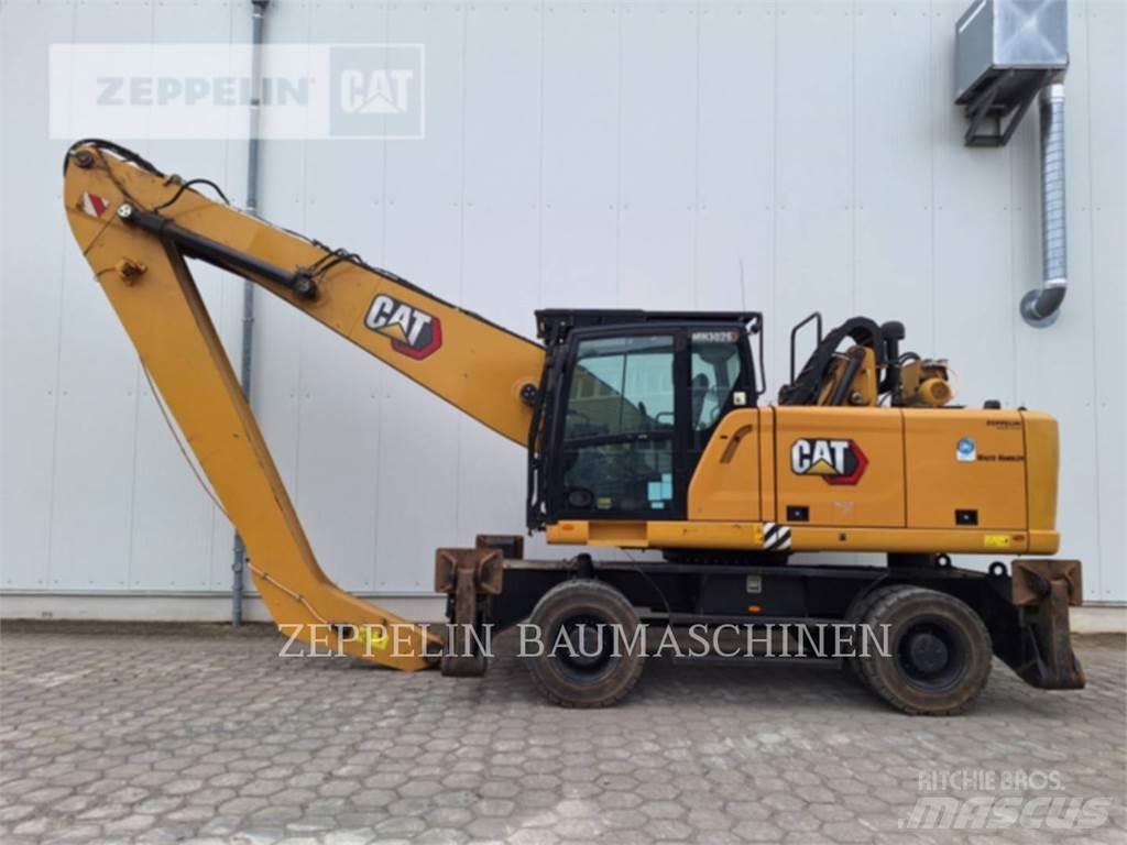 CAT MH3026-06C Abrissbagger
