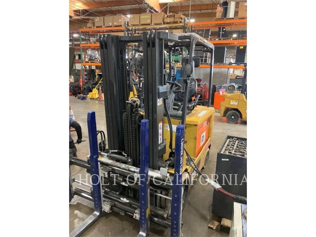 CAT MITSUBISHI EC30N2 Elektrostapler