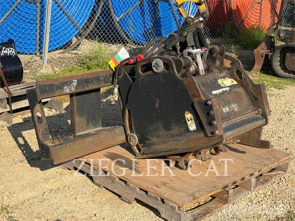 CAT PC205 Kompaktlader