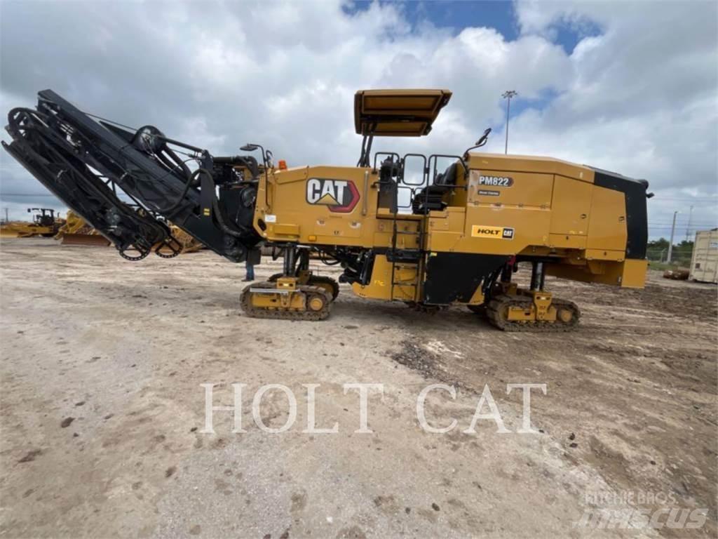 CAT PM822 Asphalt-Recycler