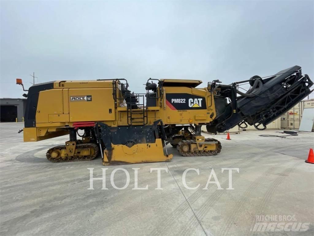 CAT PM822 Asphalt-Recycler