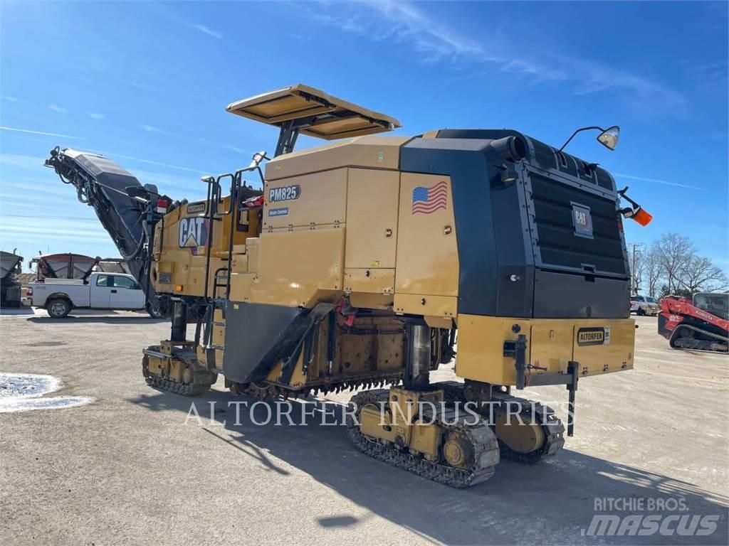 CAT PM825 Asphaltfräsen