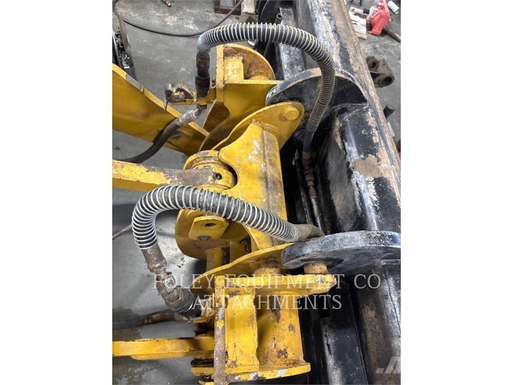 CAT QC930MT Radlader