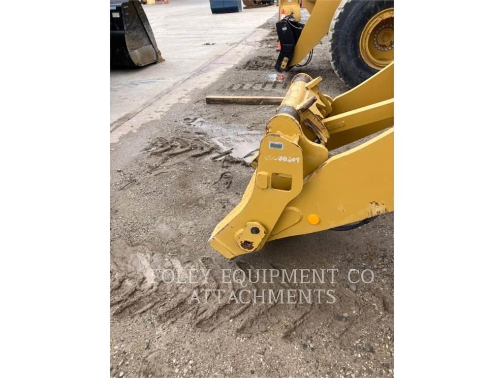 CAT QC938FXD Radlader