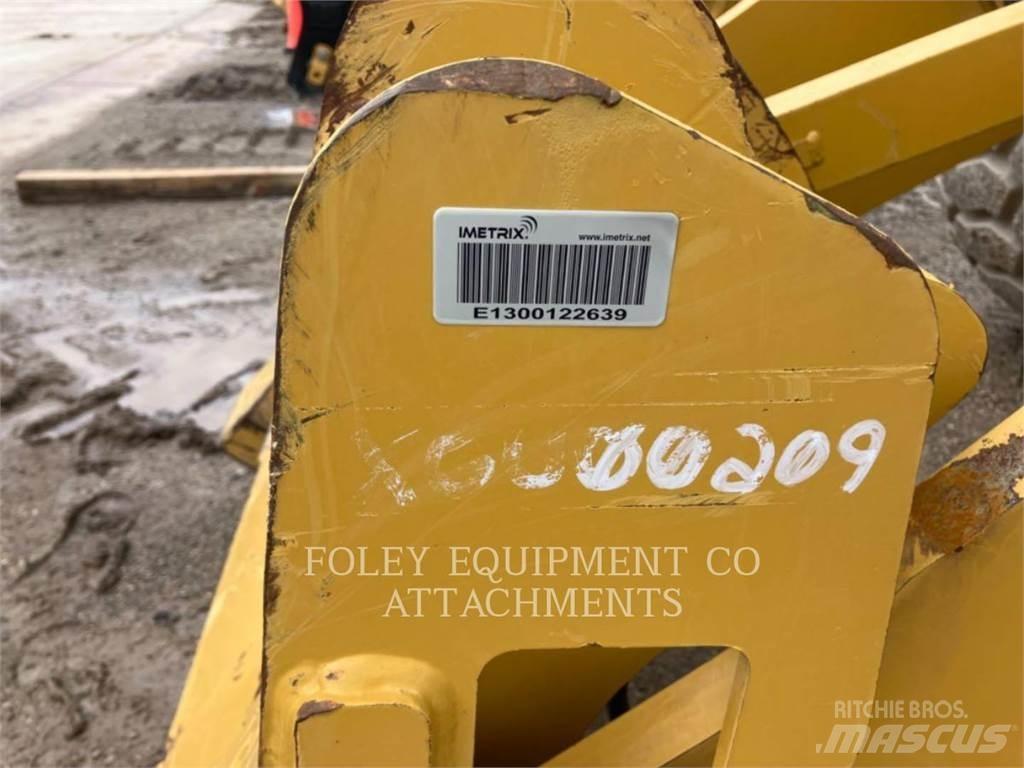 CAT QC938FXD Radlader