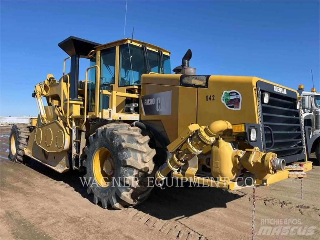 CAT RM300 Asphalt-Recycler