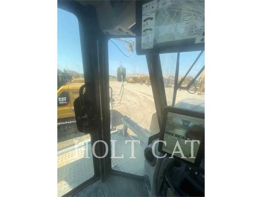 CAT RM400 Asphalt-Recycler
