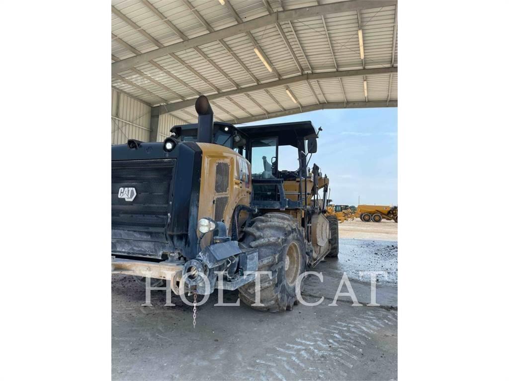 CAT RM400 Asphalt-Recycler