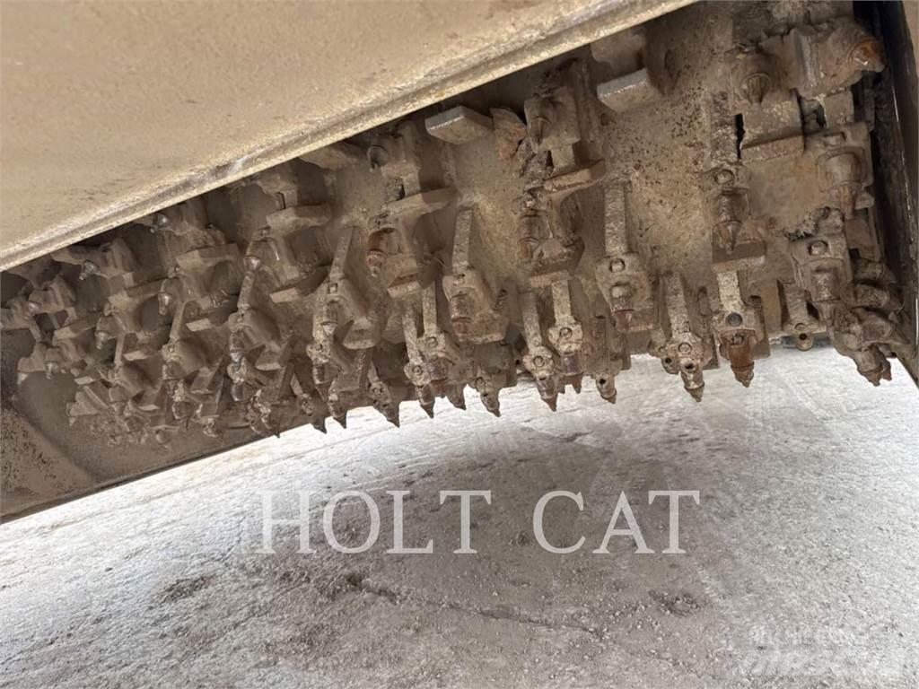 CAT RM400 CAB Asphalt-Recycler