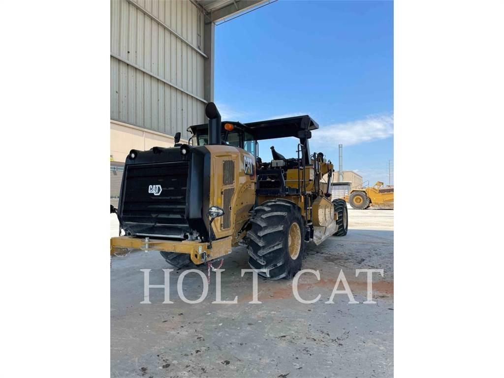 CAT RM400 CAB Asphalt-Recycler