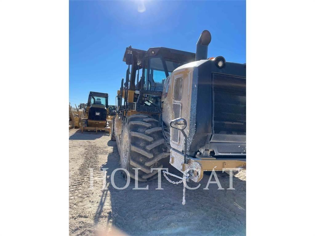 CAT RM400 CAB Asphalt-Recycler