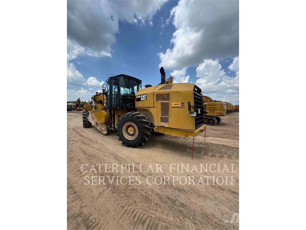 CAT RM500B Asphalt-Recycler
