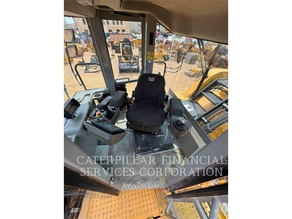 CAT RM500B Asphalt-Recycler
