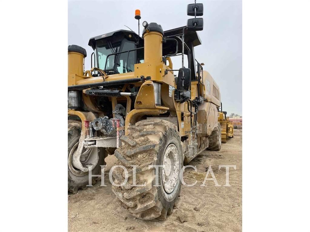 CAT RM600 CAB Asphalt-Recycler