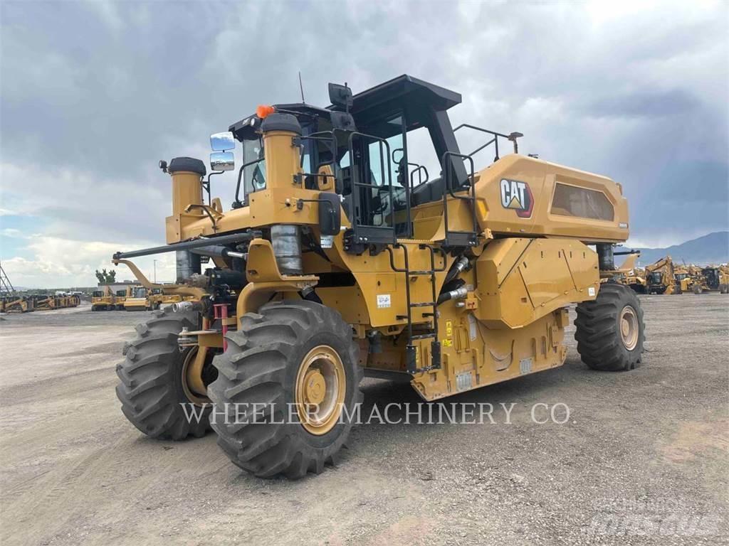 CAT RM800 Asphalt-Recycler