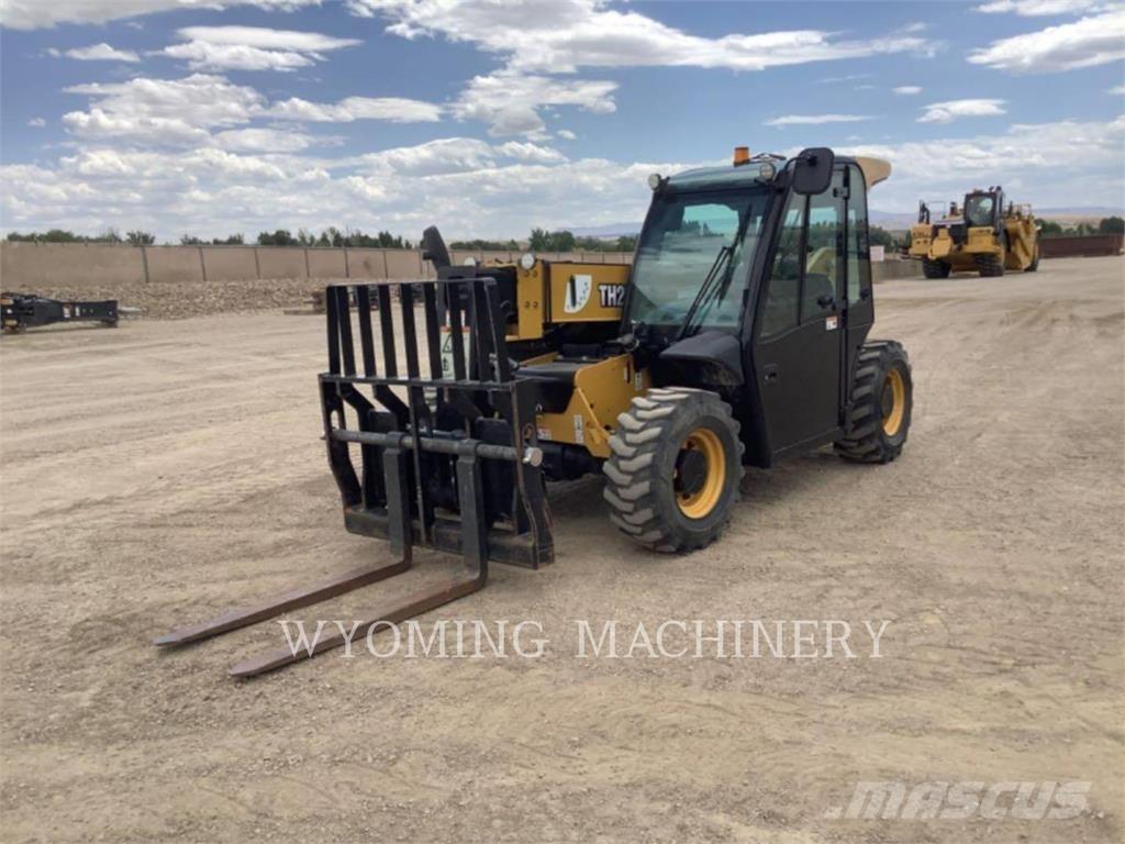 CAT TH255C Teleskoplader