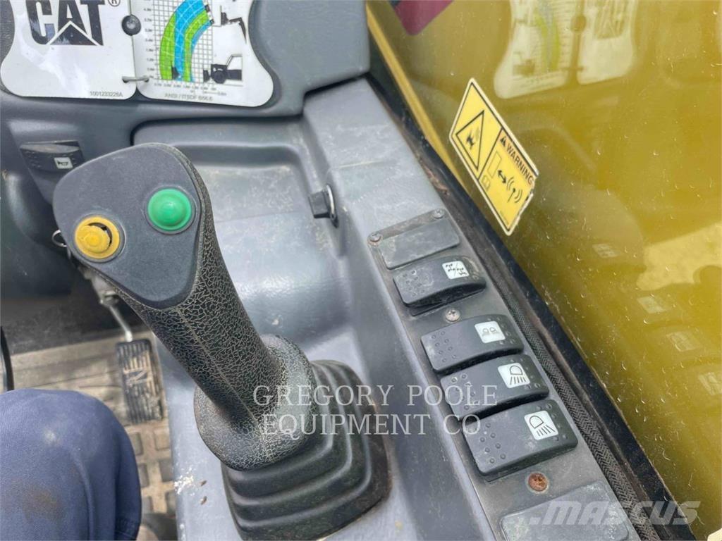 CAT TH255C Teleskoplader