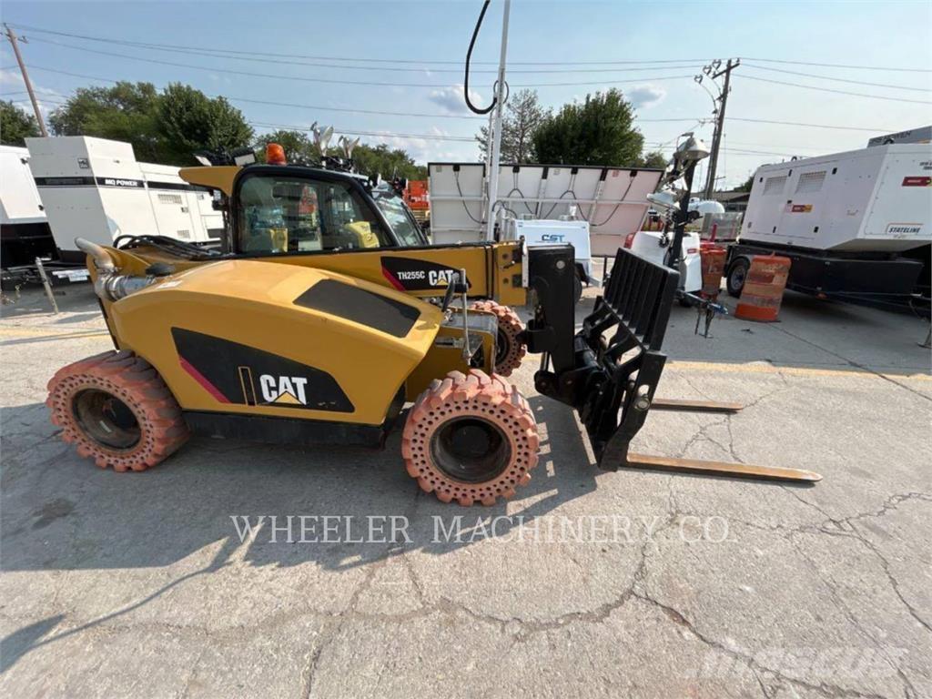 CAT TH255C CB Teleskoplader