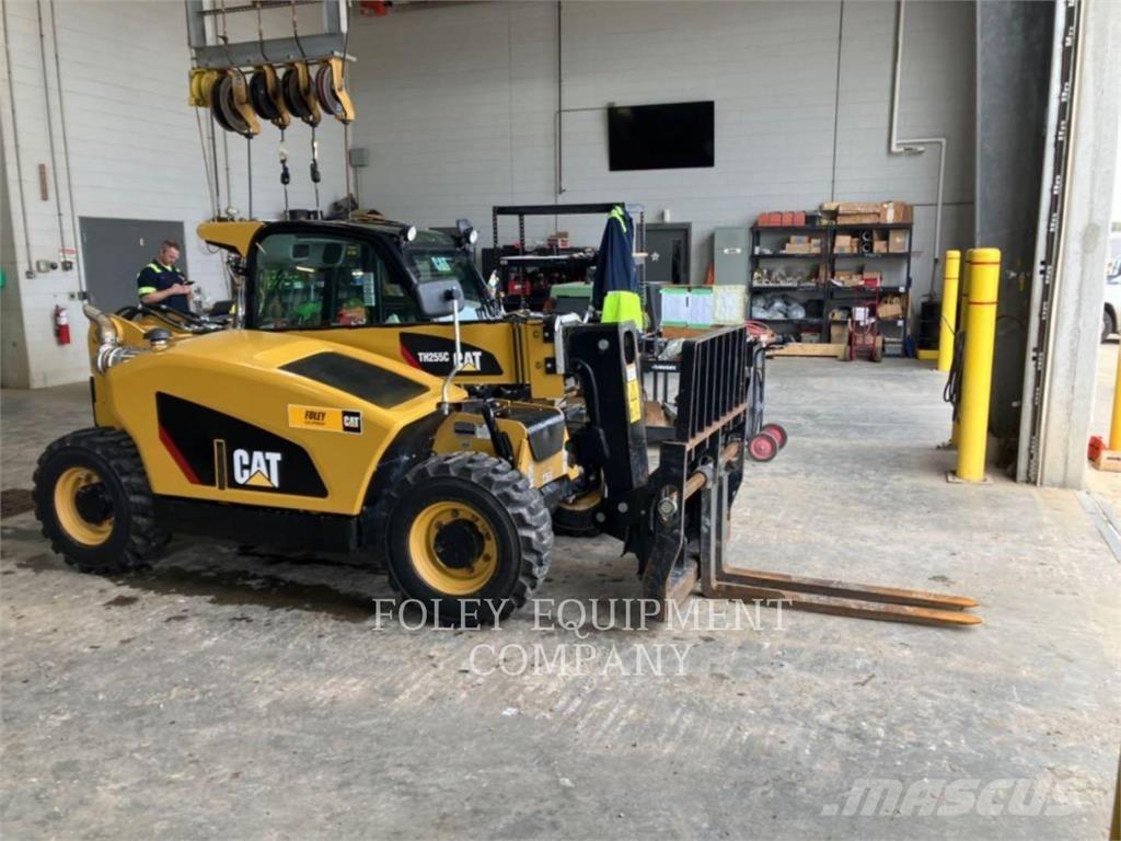 CAT TH255CC Teleskoplader