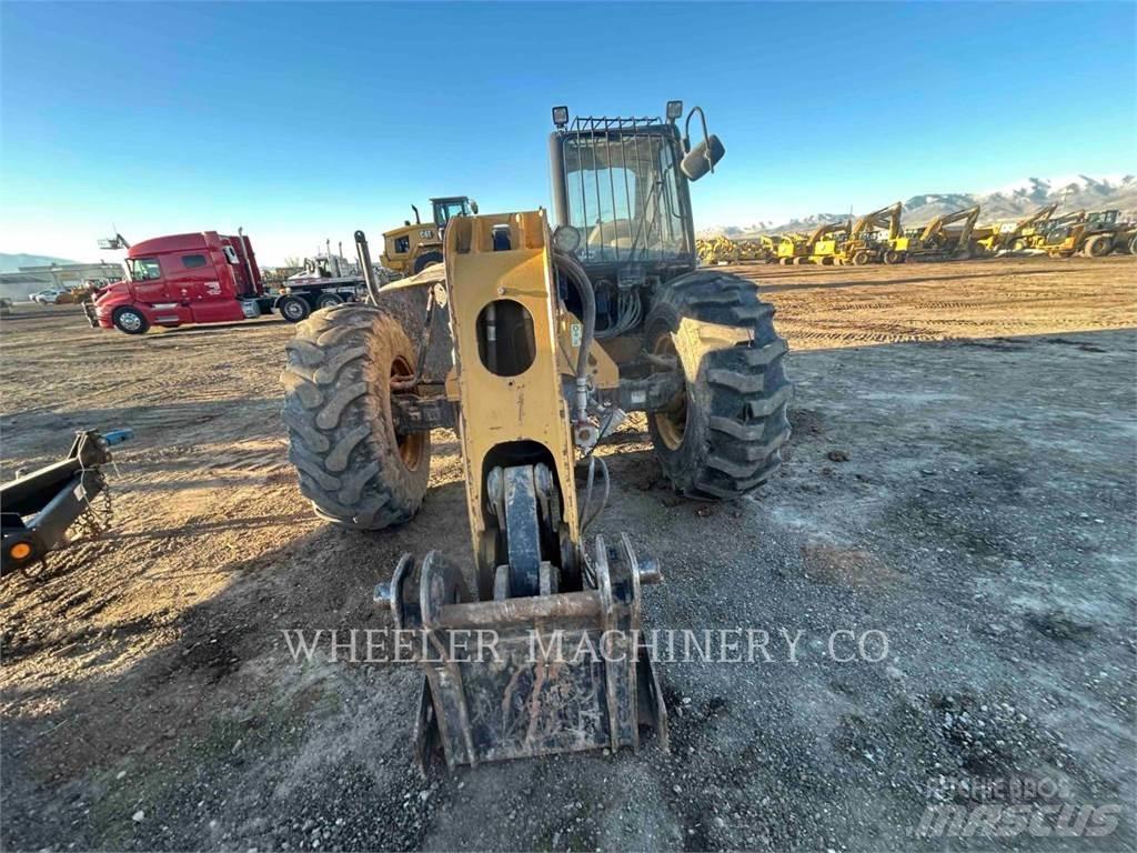 CAT TH330B Teleskoplader