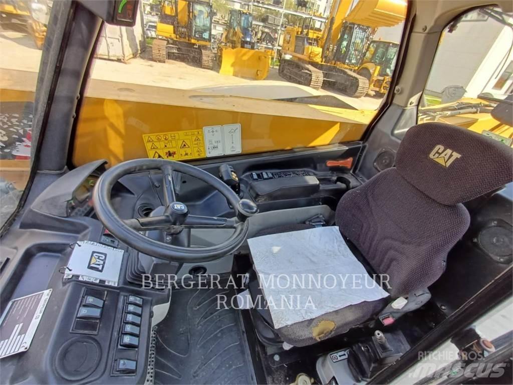 CAT TH407C Teleskoplader