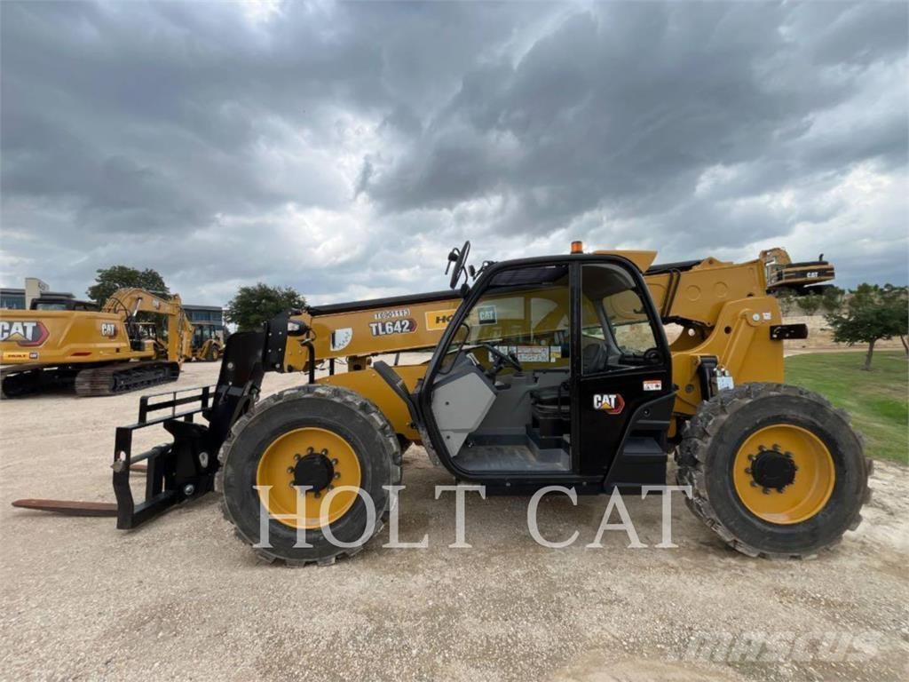CAT TL642 Teleskoplader