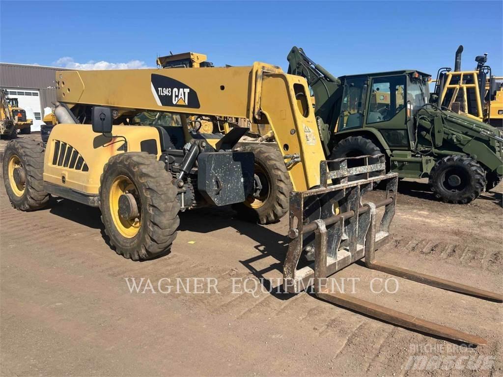 CAT TL943 Teleskoplader