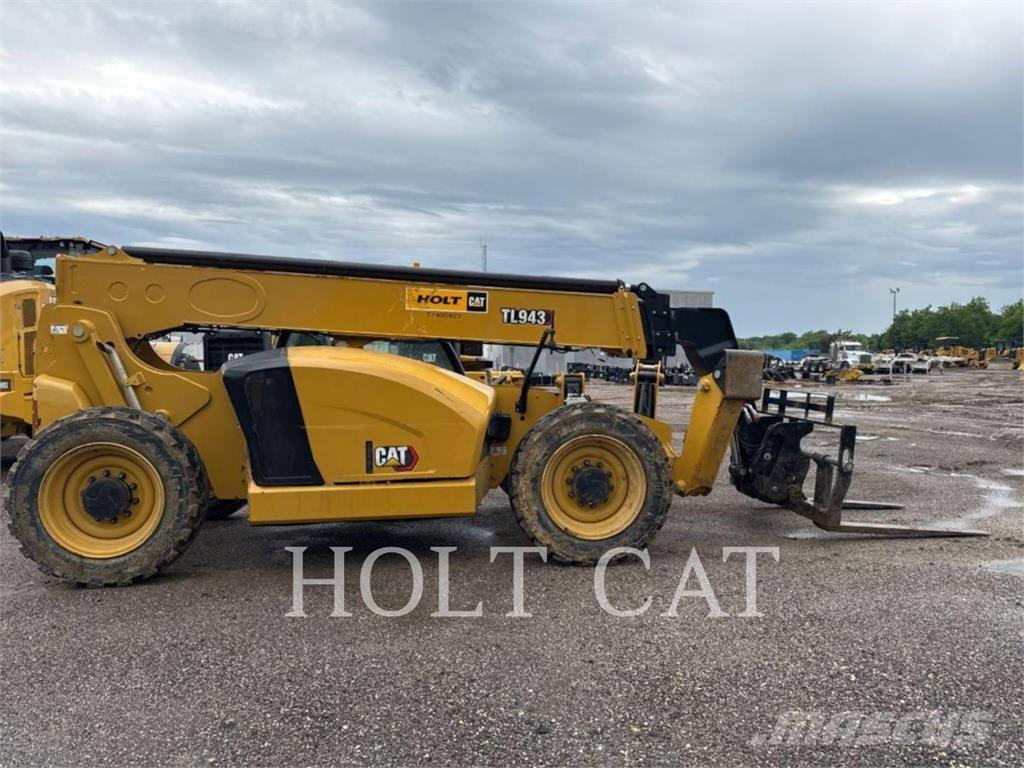 CAT TL943 Teleskoplader