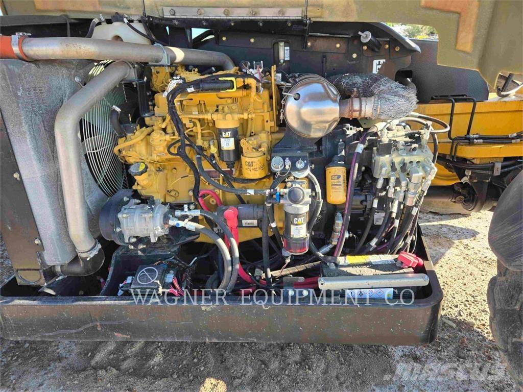 CAT TL943C Teleskoplader