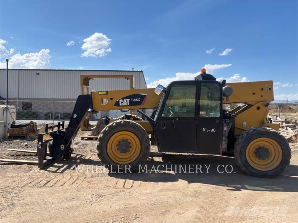 CAT TL943C CAB Teleskoplader